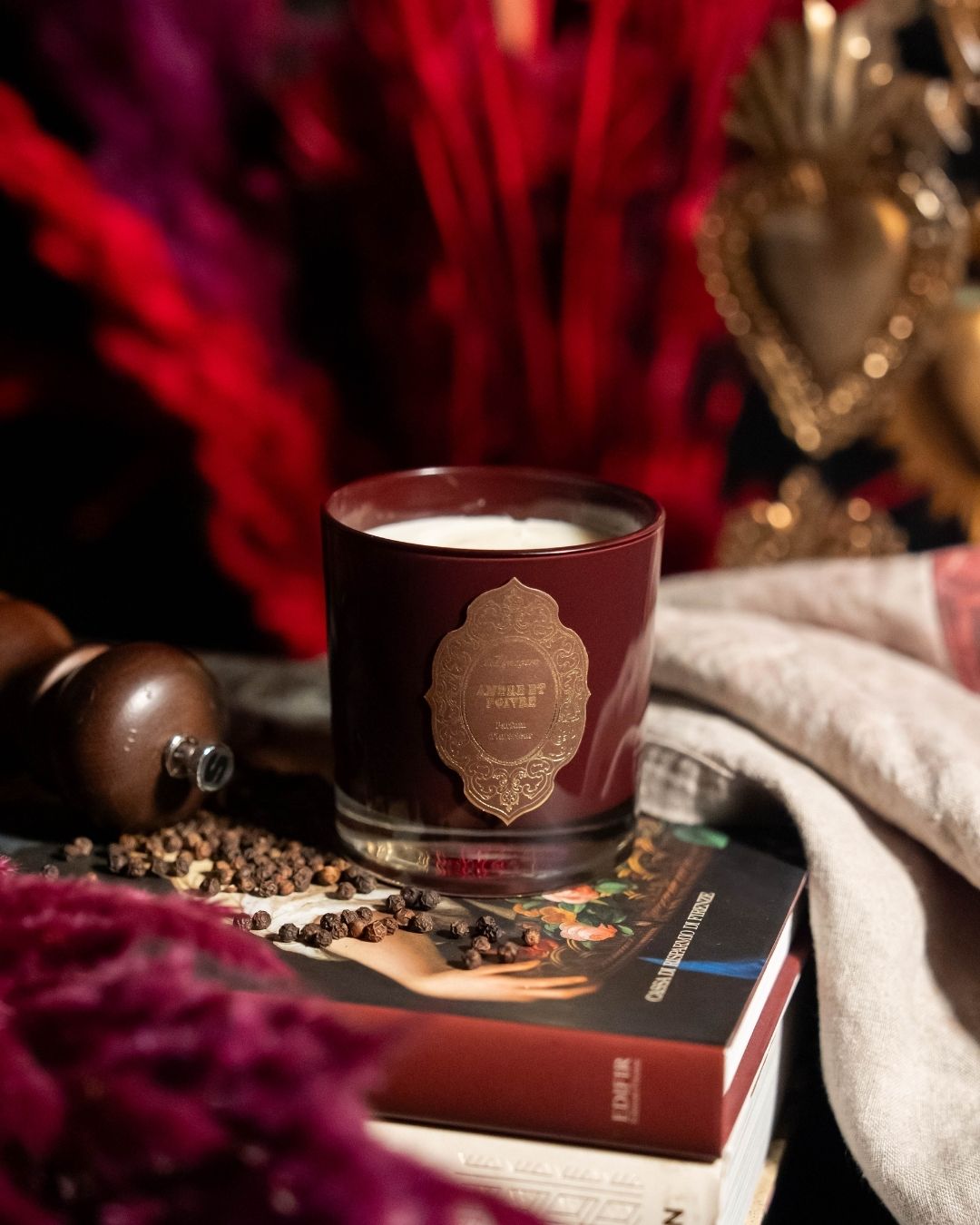Ambre & Poivre candle