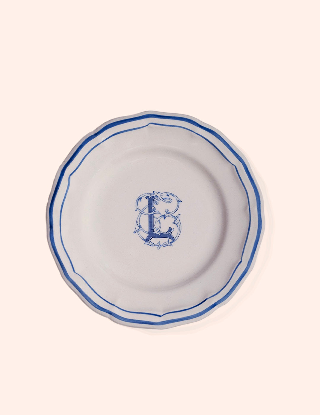 Plate with letter